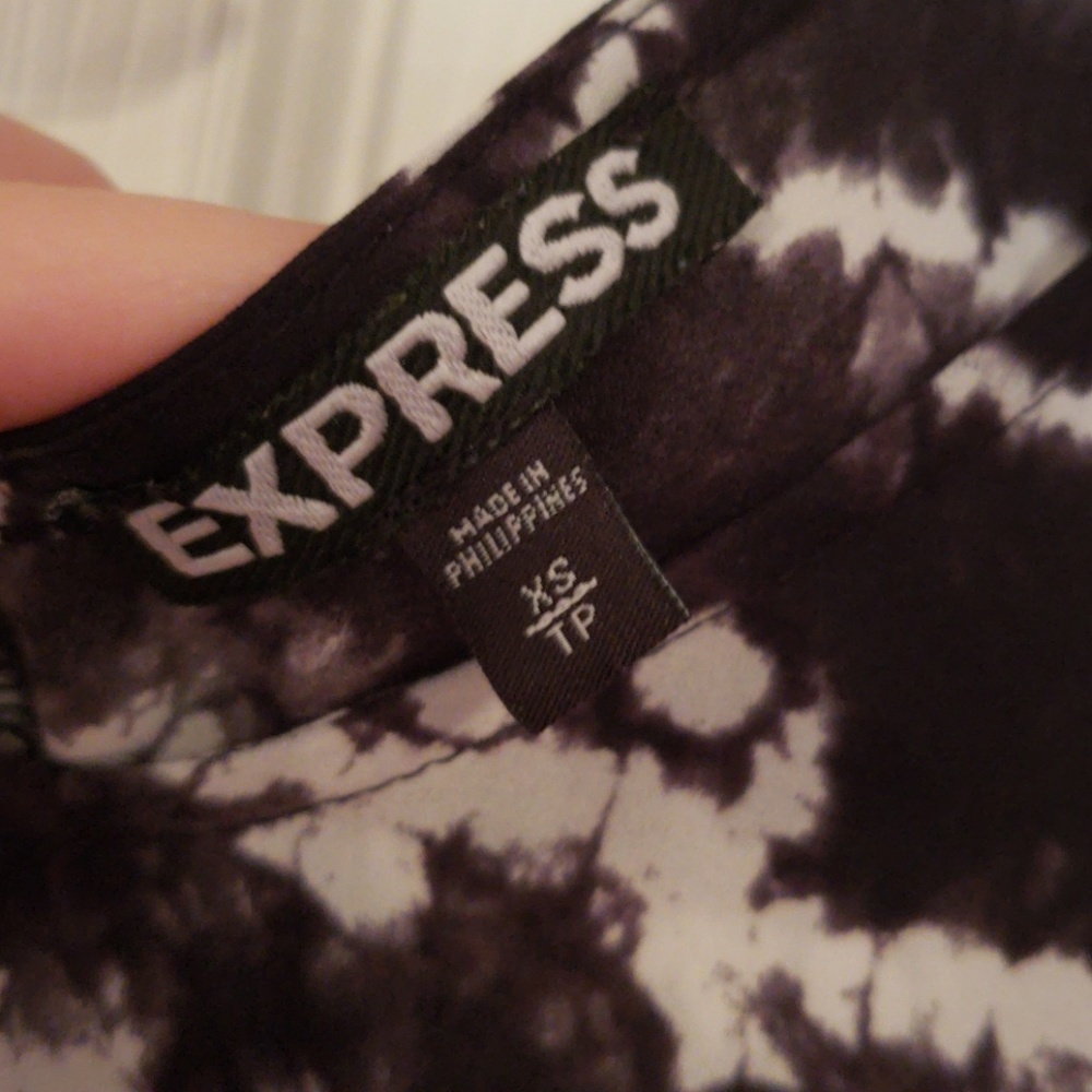 Express Blouse - Picture 3 of 4